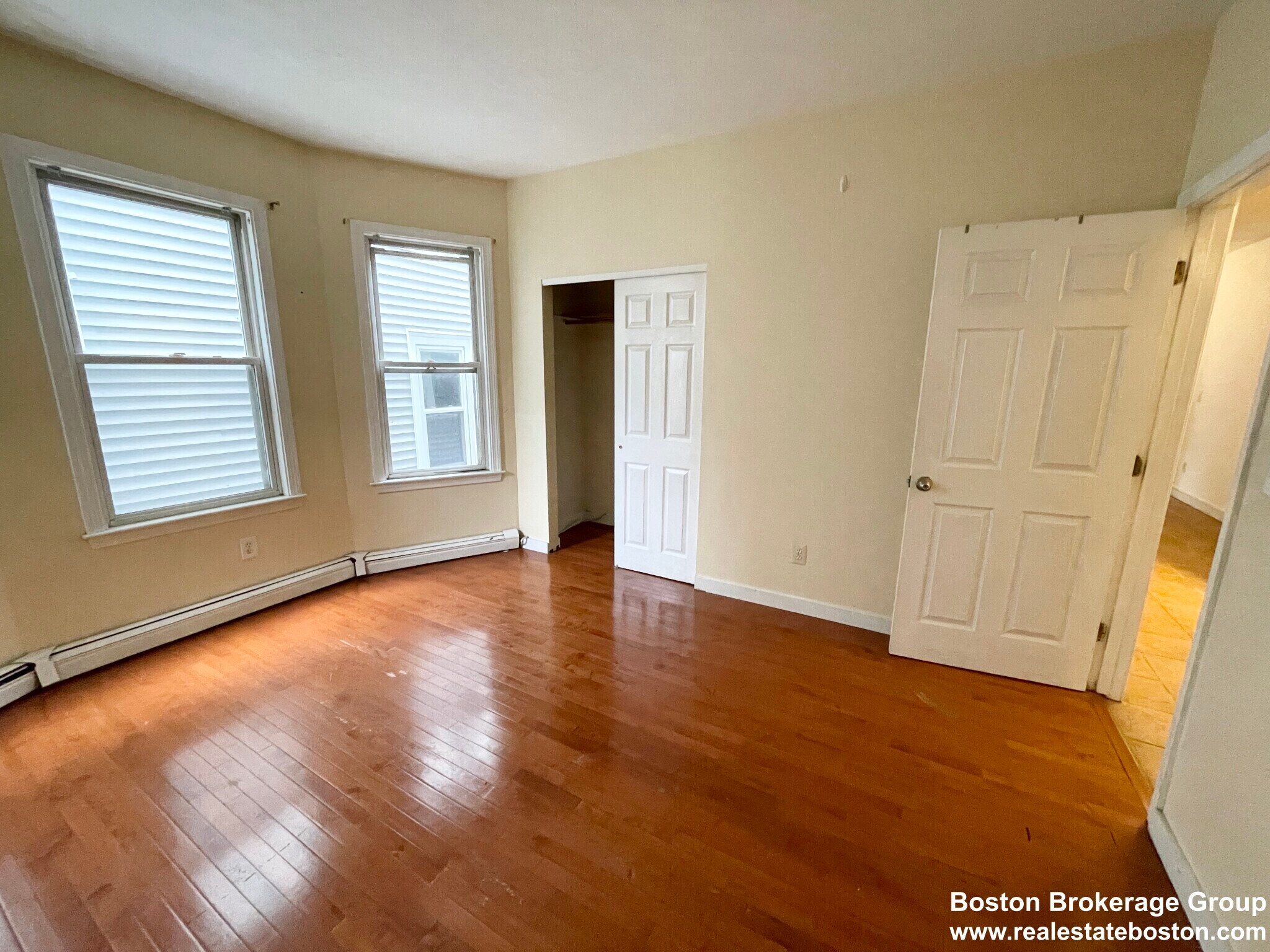 Building Photo - 7 Iroquois St