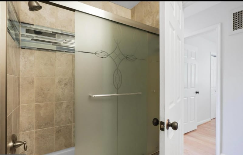 Building Photo - 5954 Kedron St