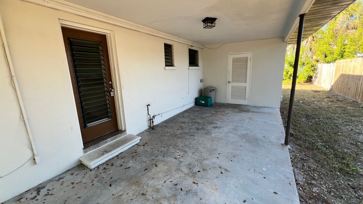 Building Photo - 2323 Belmar Dr