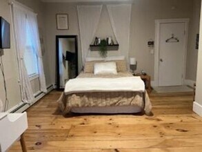 Building Photo - 178 Summer St