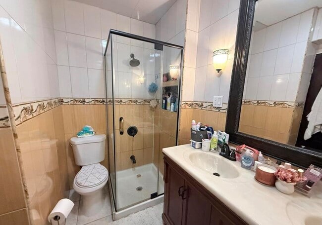 Building Photo - 334 71st St