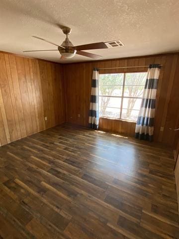 Building Photo - 104 County Rd 1296