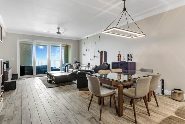 Building Photo - Whitley Bay - Waterview Condo for Rent