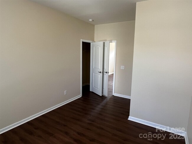 Building Photo - 2207 Eversham Dr NW