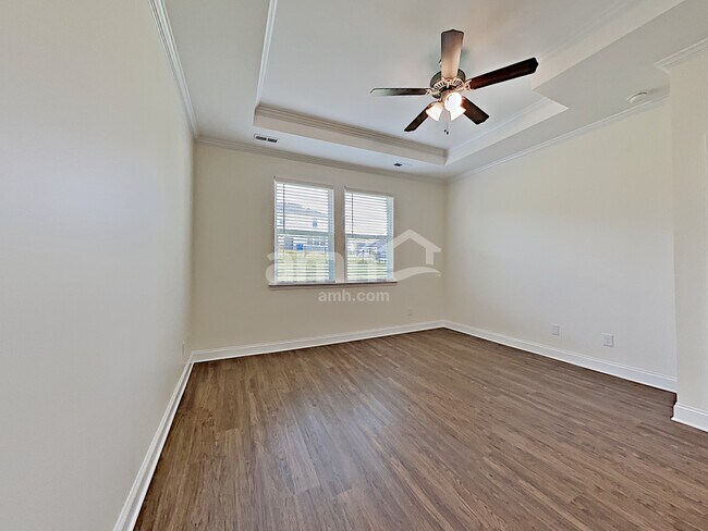 Building Photo - 142 Willowbrook Dr