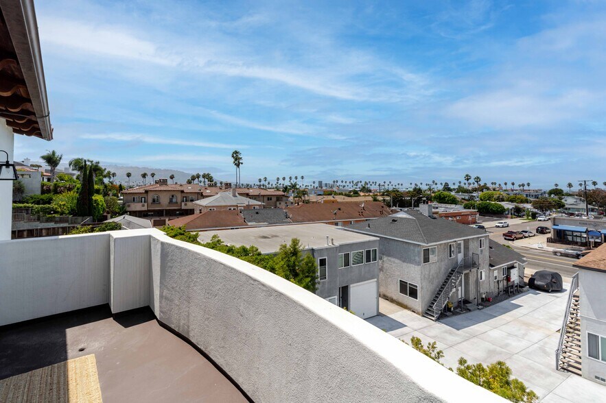 Building Photo - 607 S Gertruda Ave