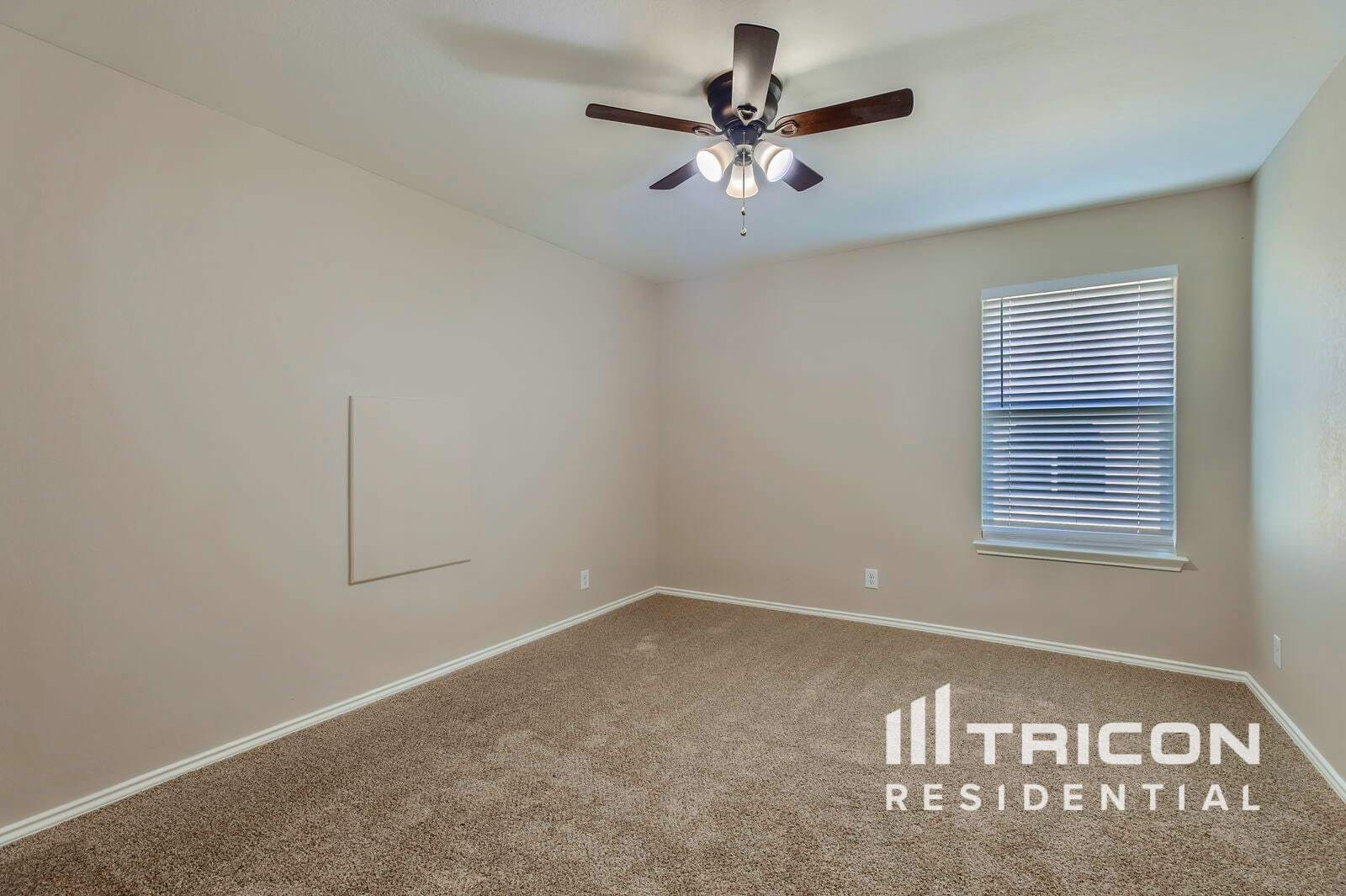 Building Photo - 213 Ridge Bluff