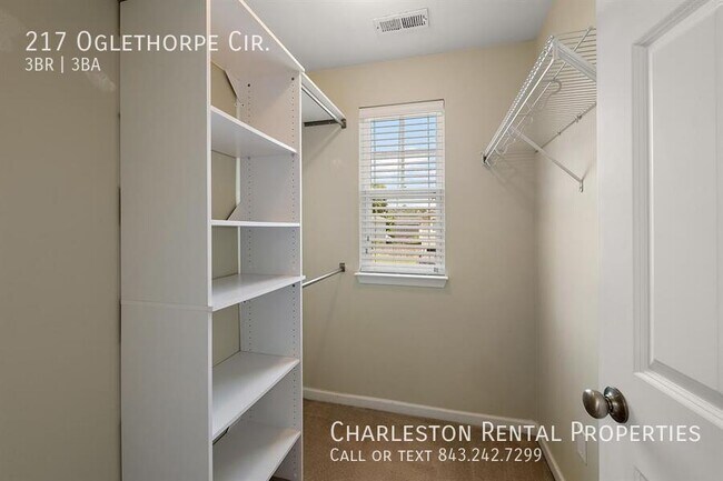 Building Photo - 217 Oglethorpe Cir