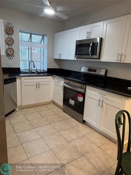 Building Photo - 5145 Brisata Cir
