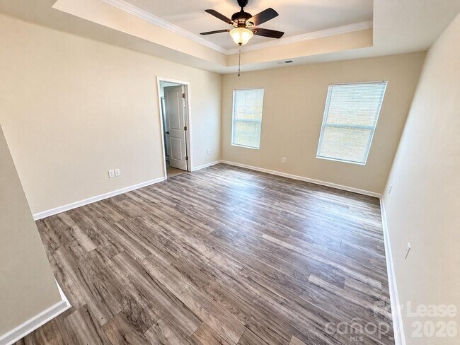 Building Photo - 850 Windblown Pl