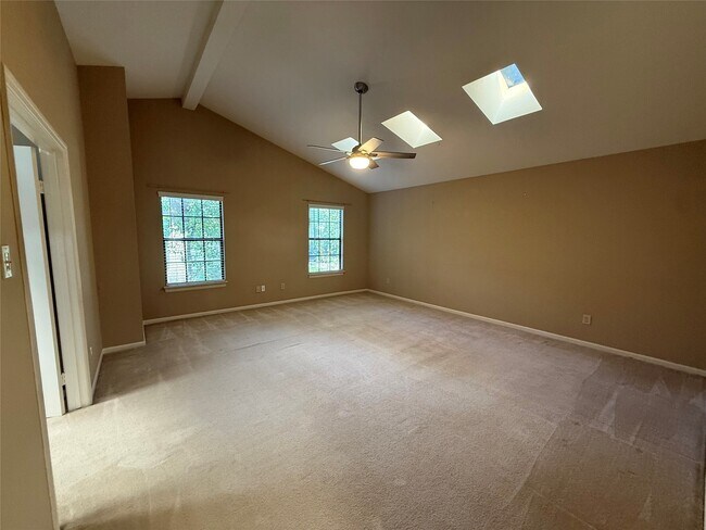 Building Photo - 39 Eagle Rock Pl