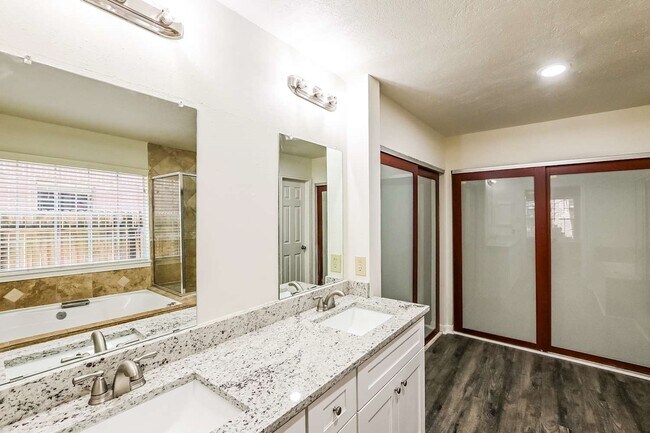 Building Photo - 4223 Mountain Peak Way