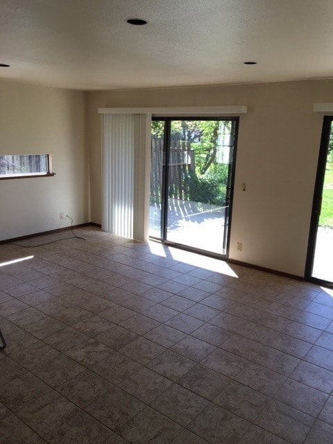 Building Photo - Rare opportunity to live in Village Homes!