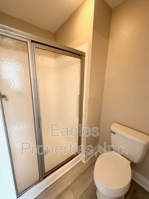 Building Photo - 242 N Marion Dr