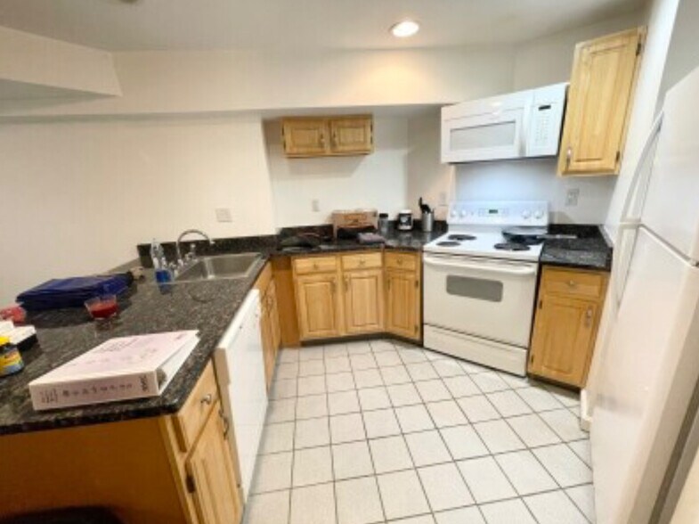 Building Photo - 115 Jersey St