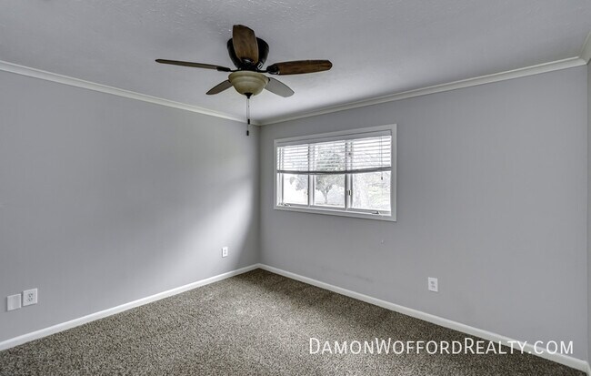 Building Photo - 34 Park Crest Pl