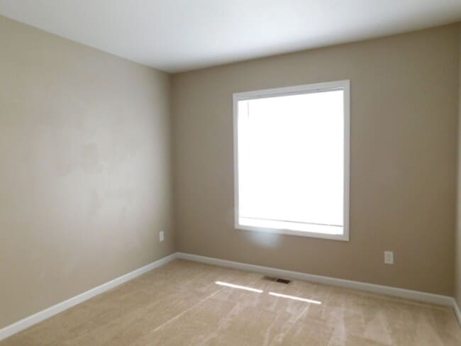 Building Photo - 3Bd/2Ba Single Story House - Available Soon!