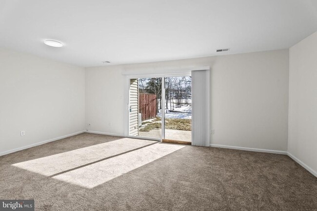 Building Photo - 2108 Monaghan Dr