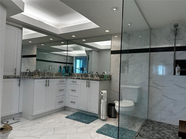 Building Photo - 4900 Brittany Dr S