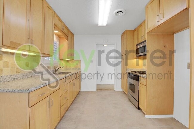 Building Photo - 6510 Barkley Way