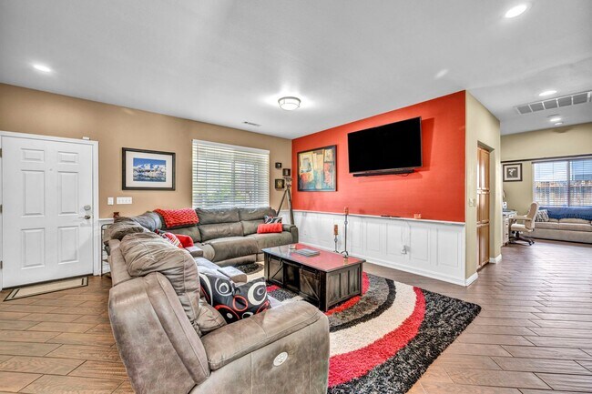 Building Photo - 6015 Stillmeadow Dr