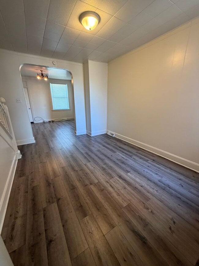 Building Photo - Three bedroom one bath home close route 30