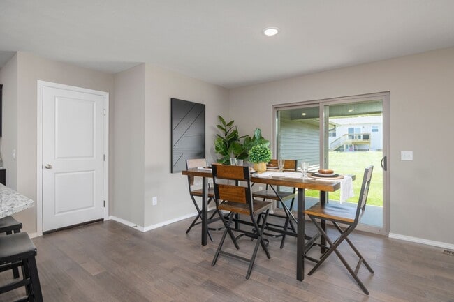 Building Photo - Beautiful 4 Bedroom Rental in Nixa with a ...