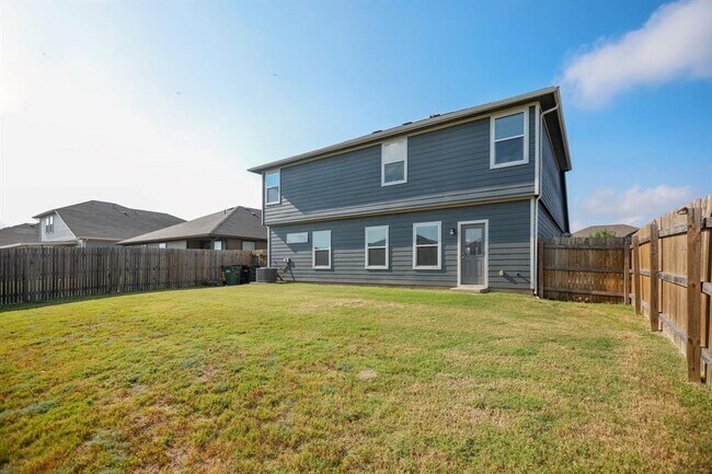 Building Photo - 104 Navidad River Dr
