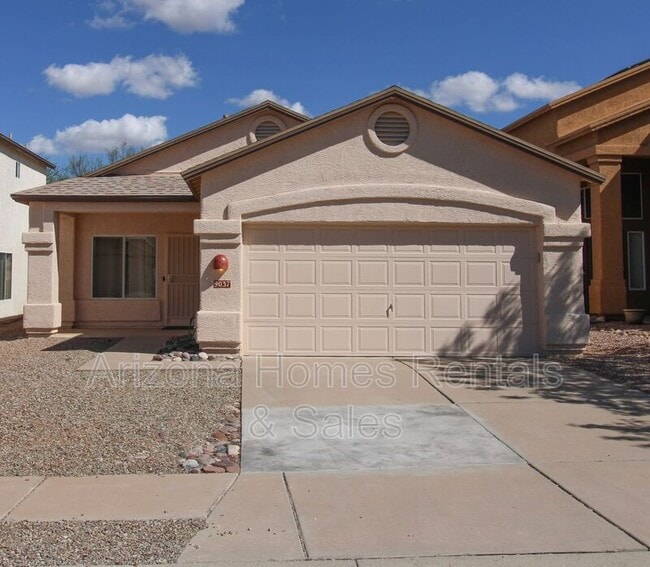 Primary Photo - 9037 E Orchid Vine Dr