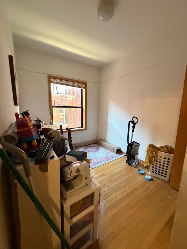 Building Photo - 626 W Patterson Ave