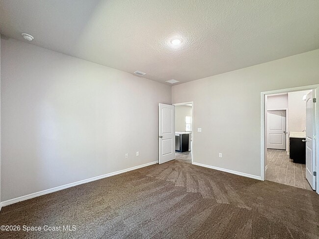 Building Photo - 506 L M Davey Ln