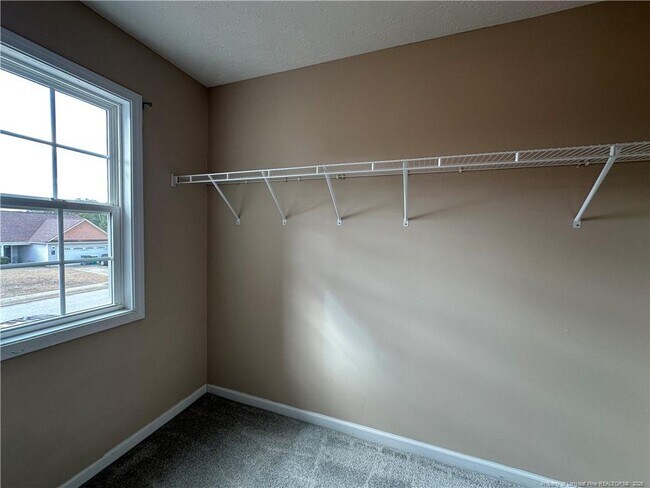 Building Photo - 2120 St Nicholas Dr