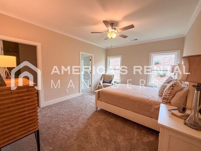 Building Photo - Luxury Meets Convenience: New 4 Bed, 3.5 Bath, 3 Car Garage Home in Birmingham’s Fast-Growing Cor...