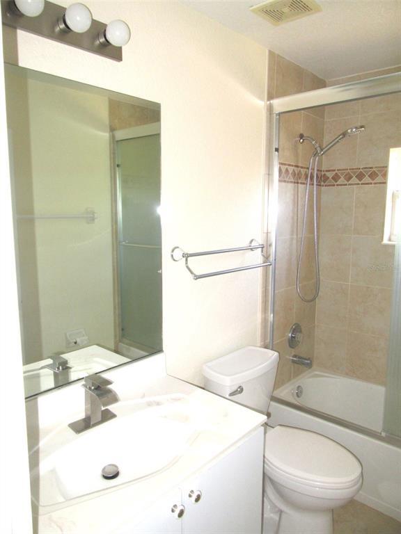 Building Photo - 8171 Rocliff Ave