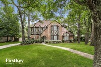 Building Photo - 24106 Creekview Dr