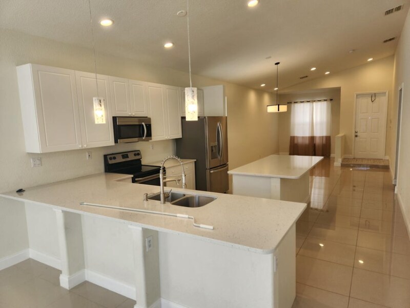 Building Photo - 5146 Massy Dr