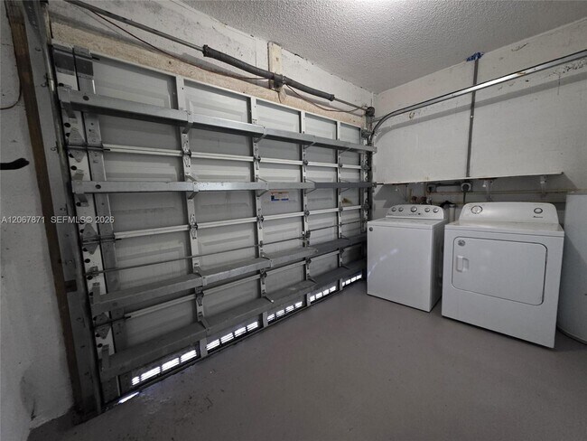 Building Photo - 15238 SW 58th Terrace