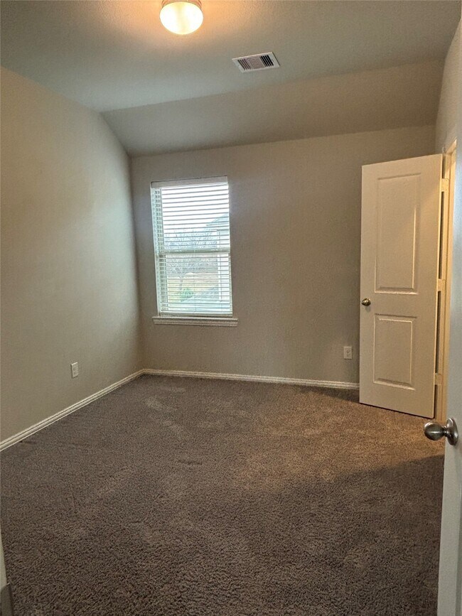 Building Photo - 3734 Bach St