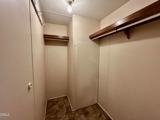 Building Photo - 2128 Jack Rd