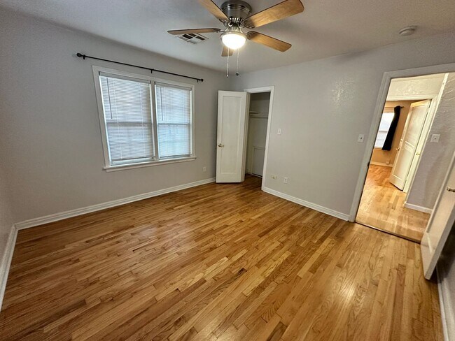Building Photo - 2 Bed 1 Bath NW OKC