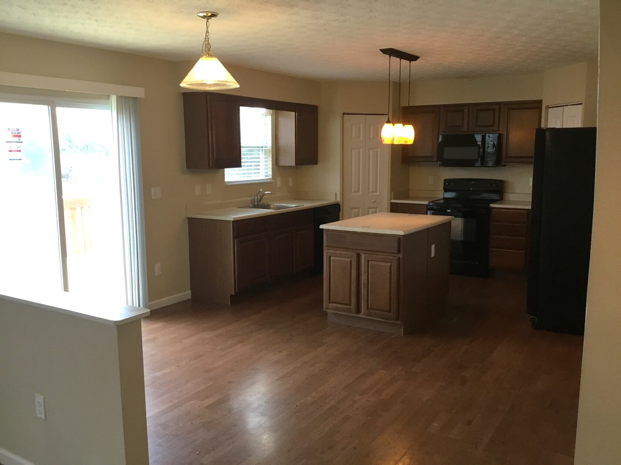 Building Photo - 7648 Harwood Ct