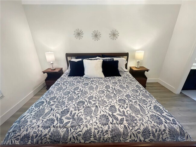 Building Photo - 600 Neapolitan Way