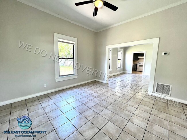 Building Photo - 4 Bedroom Home Ready to Rent!