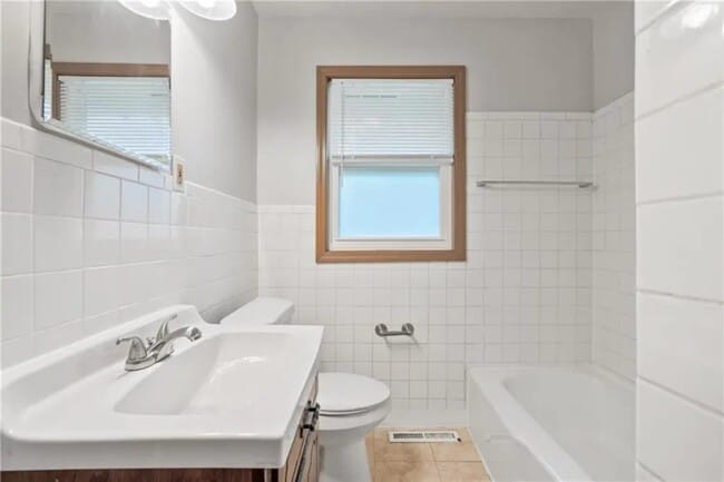 Building Photo - Farley Avenue