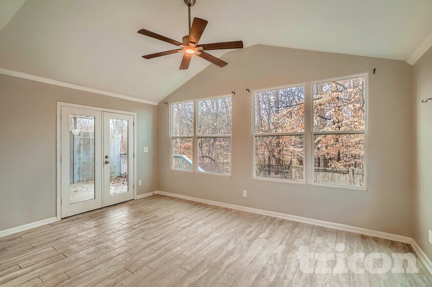 Building Photo - 635 Garden Grove Dr NW