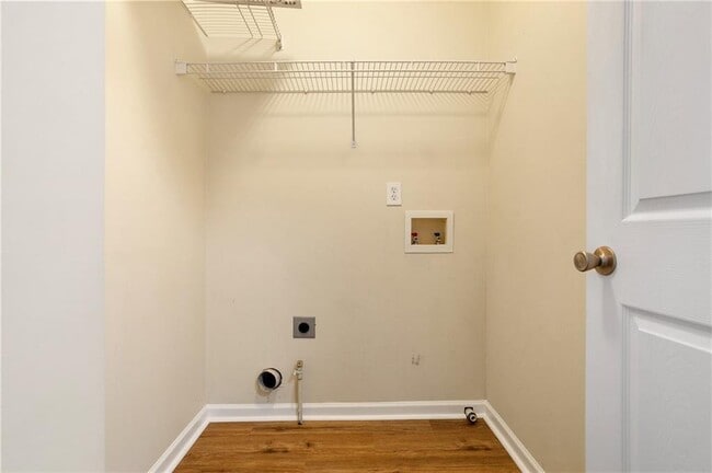 Building Photo - 4677 Liberty Square Dr