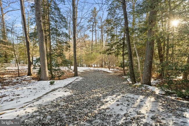 Building Photo - 3535 Meadow Rd