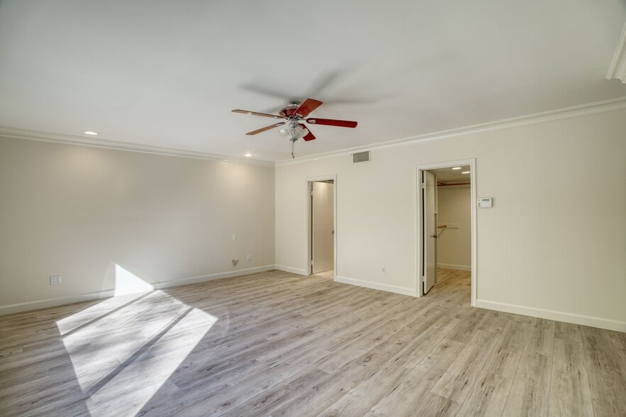 Building Photo - 19946 Turnberry Dr