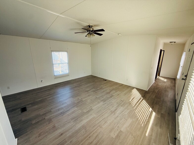 Living Room - 226 Blanco Dr