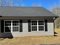 Building Photo - 295 Pony Lake Rd
